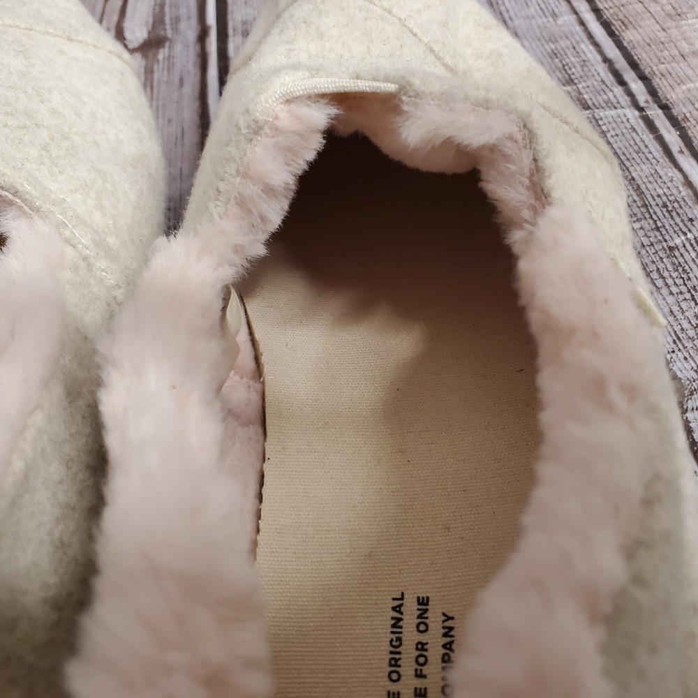 TOMS Women's Alpargata Fleece Faux Fur Slip On Cream Size 11 - Picture 10 of 13